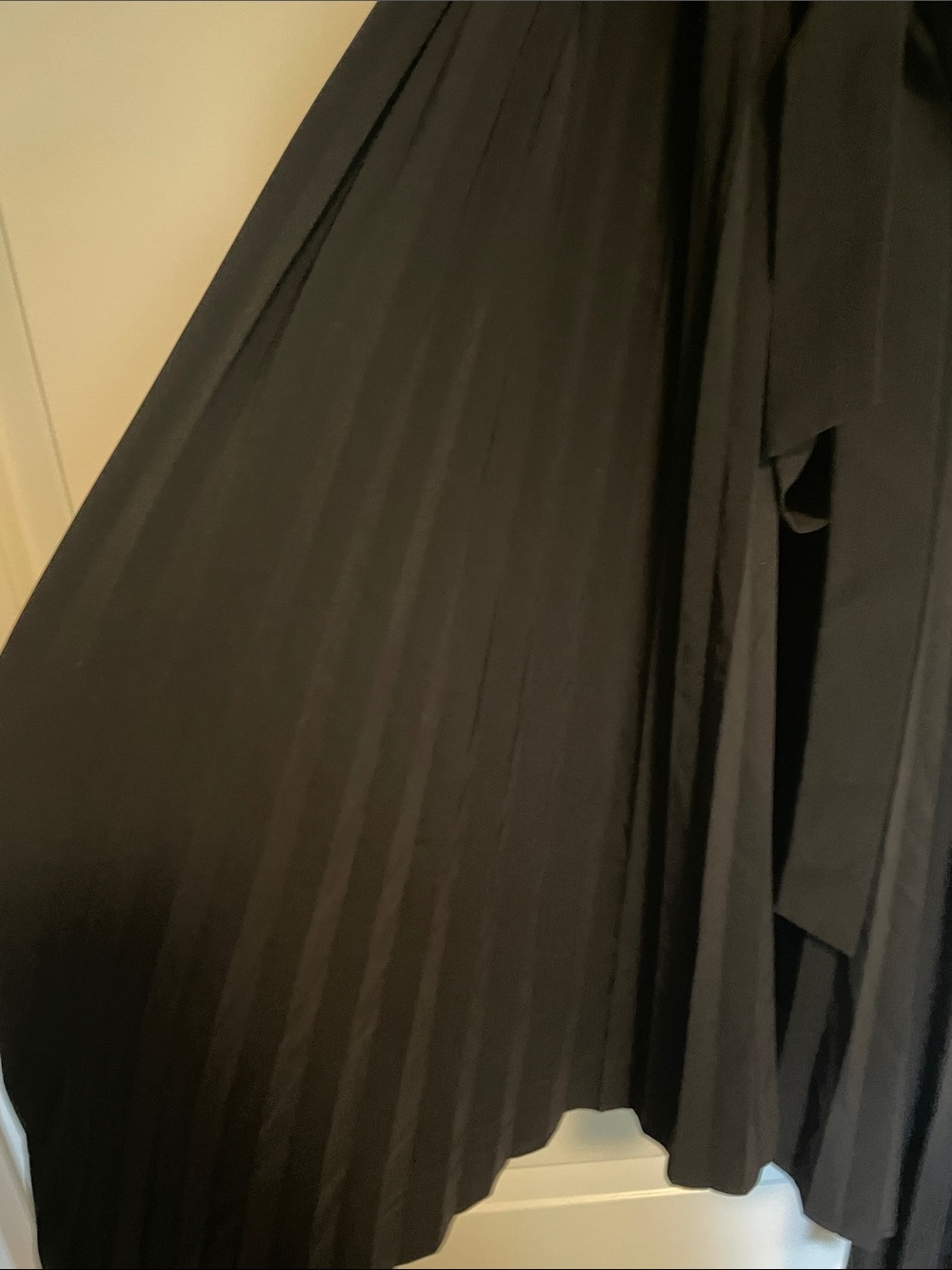 NWOT! Guess Black Ribbed Sleeveless Dress - Picture 5 of 7